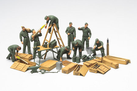 Tamiya 1/48 WWII German Tank Crew Field Maintenance | TAM32547