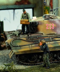 Verlinden 1/35 German Tankers with Supplies  | VER1188