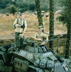 Verlinden 1/35 German Tanker & Medic Africa Korps  | VER1973
