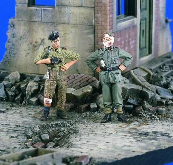 Verlinden 1/35 Wounded German Soldiers WWII  | VER2059