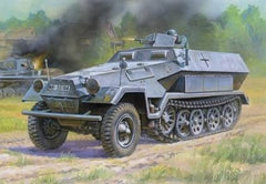 Zvezda 1/35 German Personnel Carrier Sd.Kfz. 251/1 Ausf. B | 3572