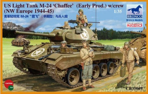 Bronco 1/35 US M-24 Chaffee Light Tank w/Crew | 35069