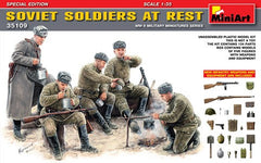 MiniArt 1/35 Soviet soldiers at rest | MA35109