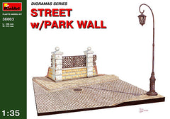MiniArt 1/35 Street with Park Wall | MA36003