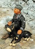 Warriors 1/35 Waffen SS Tanker w/ Doberman Pinscher | 35419