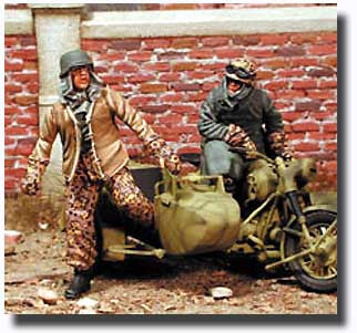 Warriors 1/35 SS Motorcycle Crew in Winter Dress | 35482